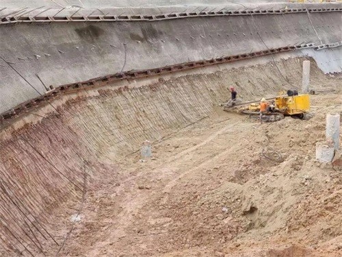 猇亭基坑边坡加固
